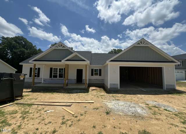 Property at 208 Creeks Edge Dr, Pikeville, NC 27863, 3 beds, 2 baths