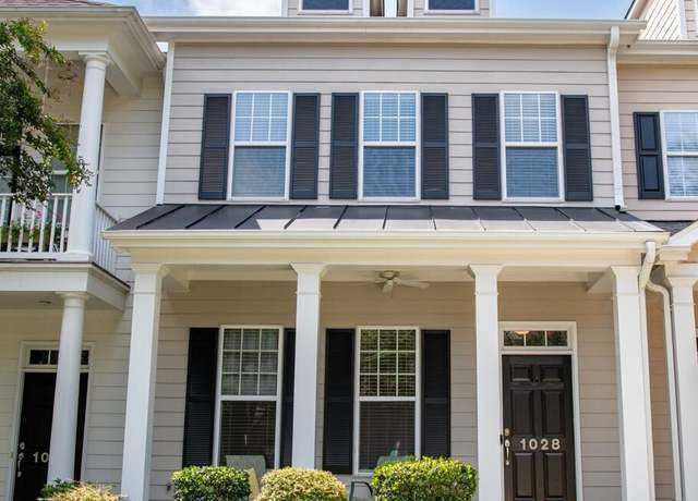 Property at 1028 Philpott Dr, Chapel Hill, NC 27517, 3 beds, 2.5 baths