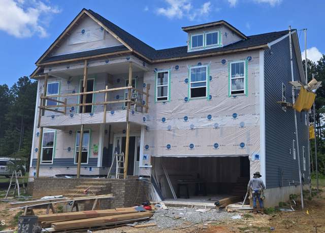 Property at 40 Bold Dr, Youngsville, NC 27596, 4 beds, 4 baths