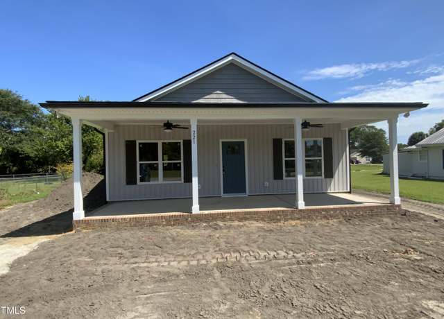 Property at 221 E Jackson St, Coats, NC 27521, 3 beds, 2 baths