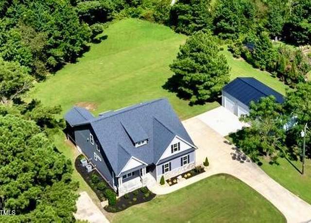 Property at 1800 Flat Rock Church Rd, Louisburg, NC 27549, 4 beds, 3.5 baths