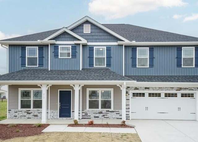 Property at 68 Northwood Dr, Fuquay Varina, NC 27526, 5 beds, 4 baths