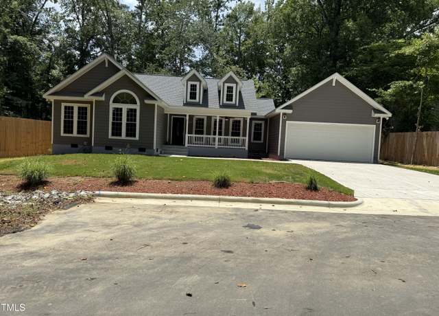 Property at 820 E Cardinal Dr, Fuquay Varina, NC 27526, 3 beds, 2 baths