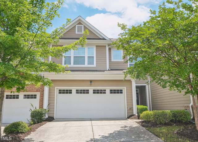 Property at 10112 Knotty Pine Ln, Raleigh, NC 27617, 3 beds, 2.5 baths