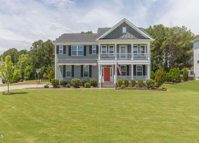 Property at 470 E Wellesley Dr, Clayton, NC 27520, 4 beds, 3.5 baths
