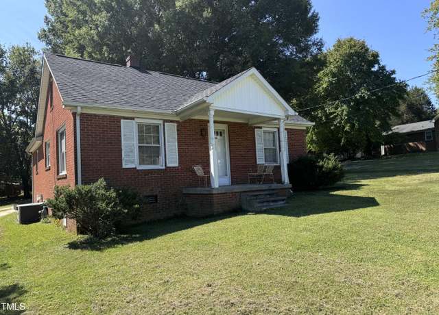 Property at 2222 Sunset Hills Dr, Burlington, NC 27215, 3 beds, 1 bath