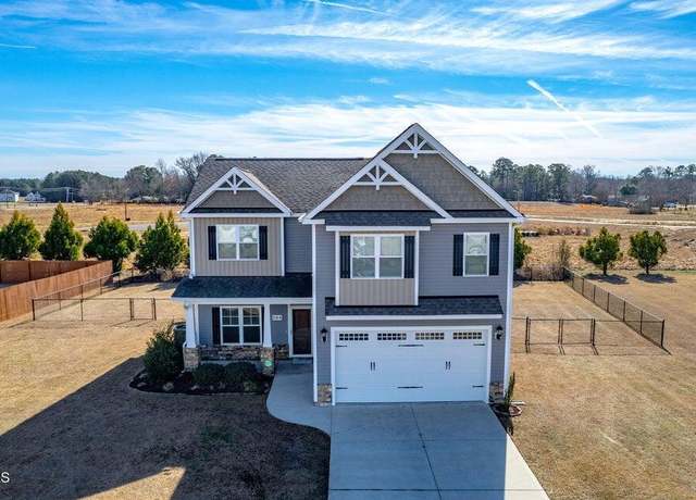 Property at 104 Cedric Ct, Goldsboro, NC 27530, 4 beds, 2.5 baths