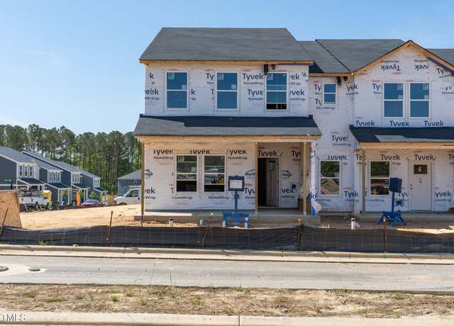 Property at 711 Chandler Stone Dr, Zebulon, NC 27597, 3 beds, 2.5 baths