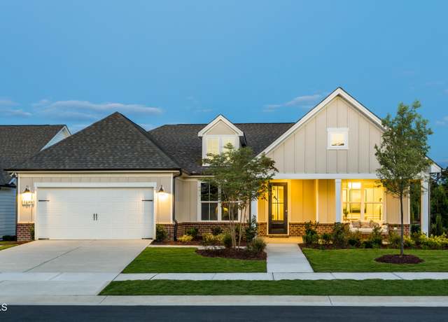 Property at 1609 Garden Park Cir, Fuquay Varina, NC 27526, 2 beds, 2.5 baths