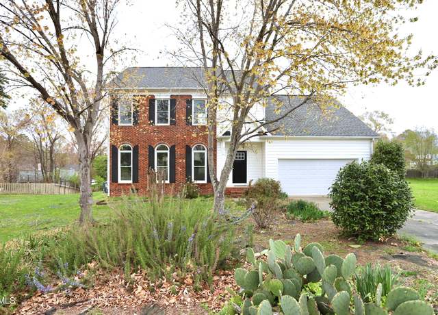 Property at 3313 Sparrowhawk Dr, High Point, NC 27265, 3 beds, 2.5 baths