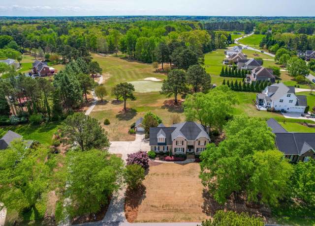 Property at 8409 Muirfield Dr, Fuquay Varina, NC 27526, 3 beds, 2.5 baths
