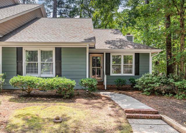 Property at 1520 Woodcroft Dr, Raleigh, NC 27609, 2 beds, 2 baths