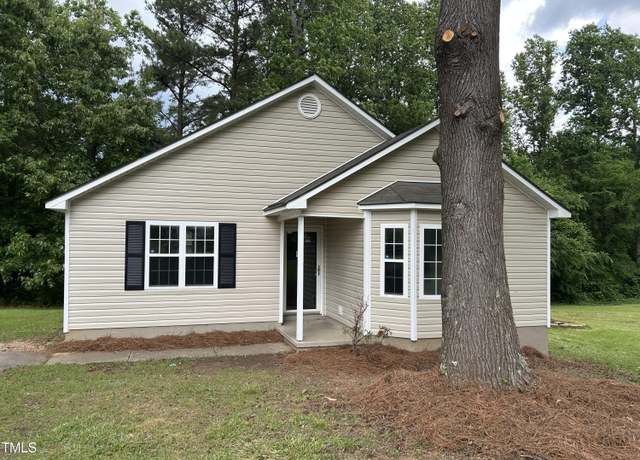 Property at 284 Irvan St, Clayton, NC 27520, 3 beds, 2 baths