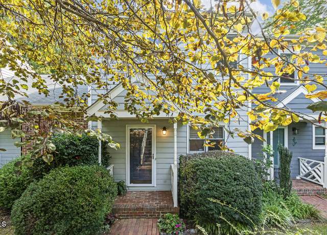 Property at 212 Cross Keys Ct, Cary, NC 27511, 2 beds, 2.5 baths