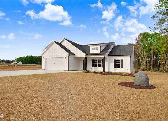 Property at 80 Birchtop Cir, Zebulon, NC 27597, 3 beds, 2 baths