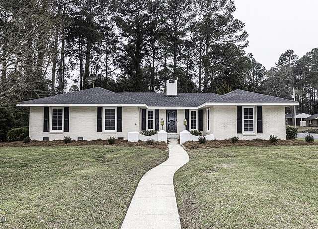 Property at 1117 Parkside Dr NW, Wilson, NC 27896, 3 beds, 2 baths