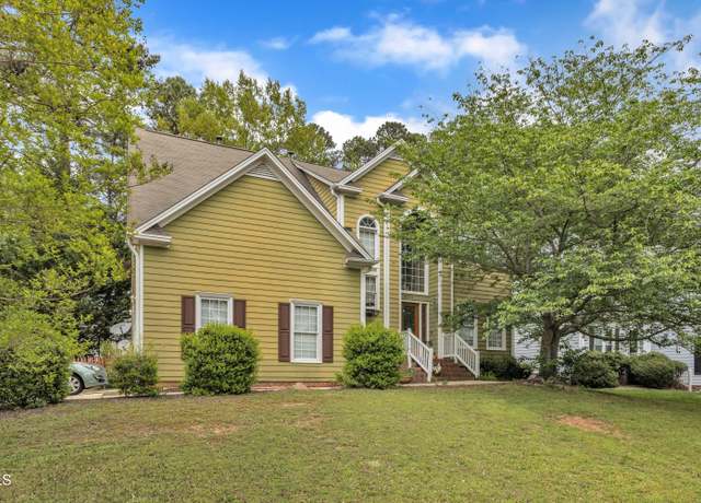 Property at 9332 Leslieshire Dr, Raleigh, NC 27615, 4 beds, 2.5 baths