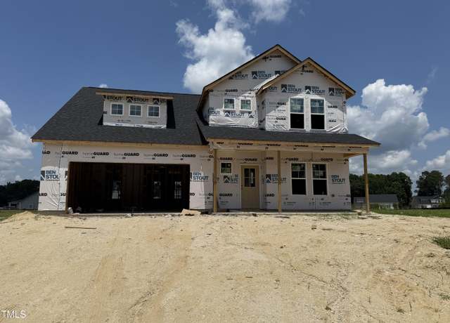 Property at 76 Tuskeegee Dr, Smithfield, NC 27577, 4 beds, 2.5 baths