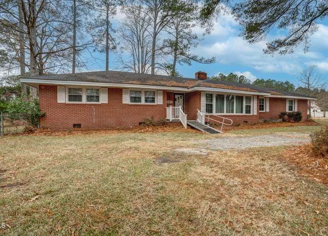 Property at 101 Crestview Rd, Rocky Mount, NC 27801, 3 beds, 2 baths