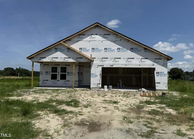 Property at 104 Bella Pl, La Grange, NC 28551, 4 beds, 2 baths