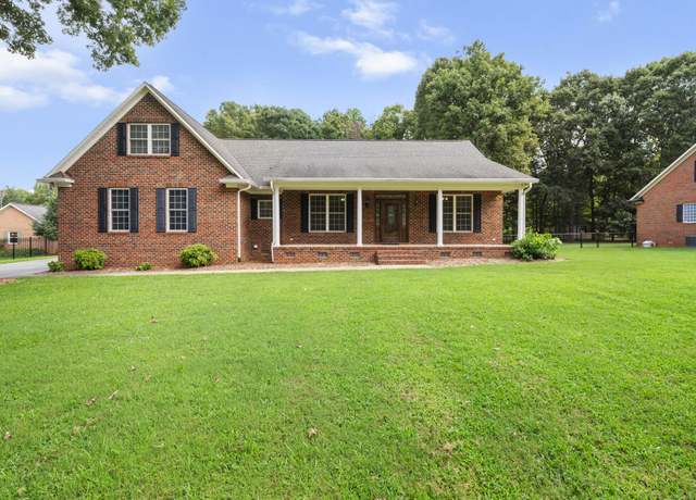 Property at 5859 Laurel Ridge Dr, Snow Camp, NC 27349, 3 beds, 2 baths