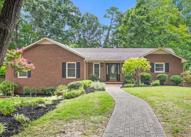 Property at 403 Edinburgh Dr, Burlington, NC 27215, 3 beds, 3 baths