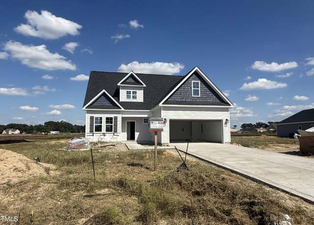 Property at 102 Bella Pl, La Grange, NC 28551, 3 beds, 2.5 baths