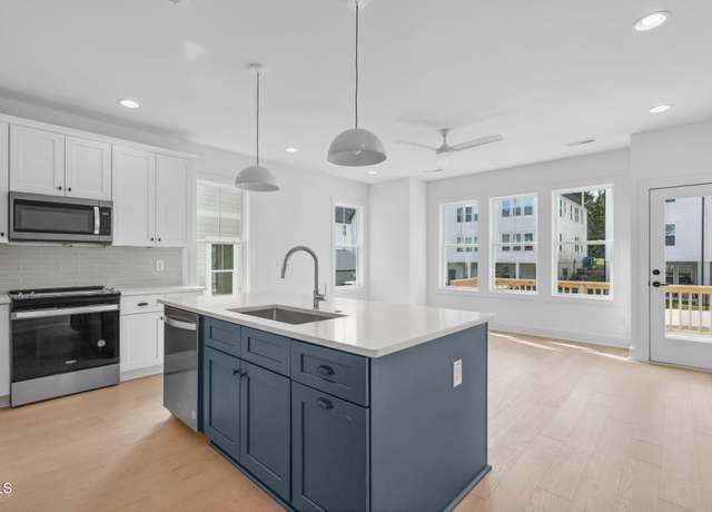 Property at 5049 Lundy Dr #101, Raleigh, NC 27606, 3 beds, 3.5 baths