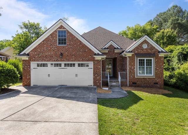 Property at 624 Powhatan Dr, Fuquay Varina, NC 27526, 3 beds, 3 baths