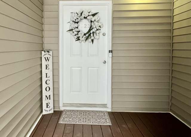 Property at 923 Springfork Dr, Cary, NC 27513, 2 beds, 2 baths