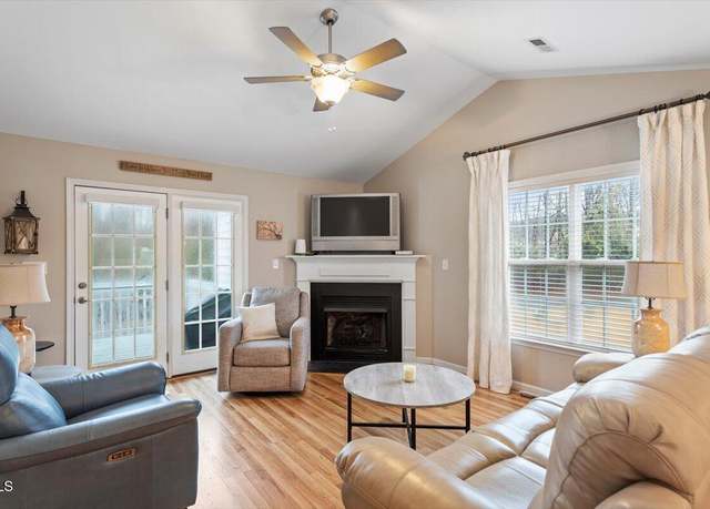 Property at 201 Moss Creek Dr, Clayton, NC 27520, 2 beds, 2 baths