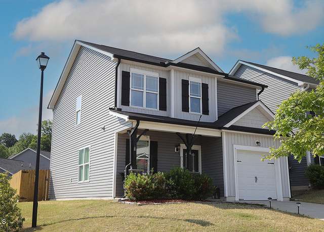 Property at 49 Pumpkin Hill Rdg, Clayton, NC 27520, 3 beds, 2.5 baths
