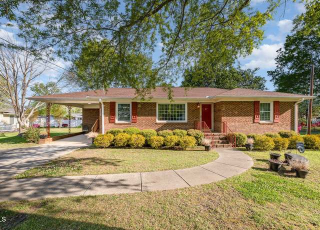 Property at 1108 Friendly Rd, Dunn, NC 28334, 3 beds, 2 baths