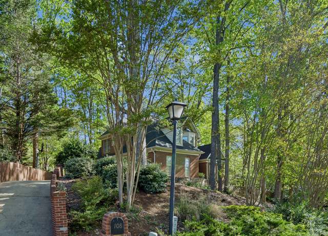 Property at 108 Sierra Dr, Chapel Hill, NC 27514, 5 beds, 3.5 baths