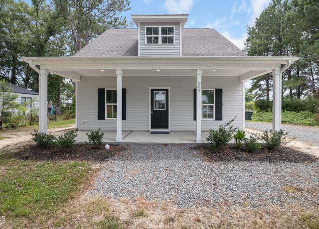 Property at 202 E South St, Fremont, NC 27830, 3 beds, 2 baths