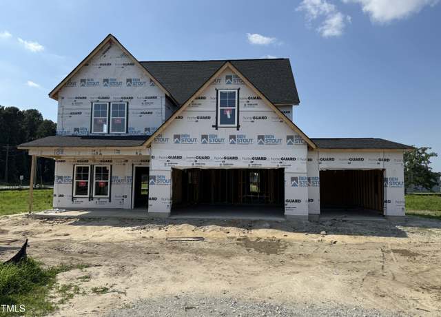 Property at 101 Hudson Village Dr, La Grange, NC 28551, 4 beds, 3 baths
