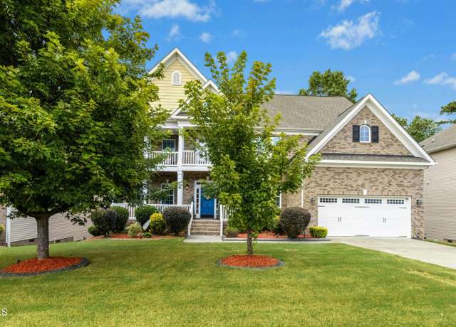 Property at 320 Knollcrest Ln, Knightdale, NC 27545, 4 beds, 3.5 baths