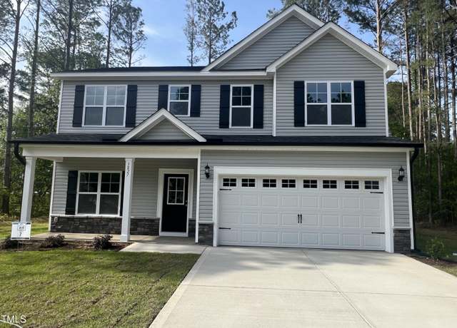 Property at 3827 Hatteras Dr, Eastover, NC 28312, 4 beds, 2.5 baths