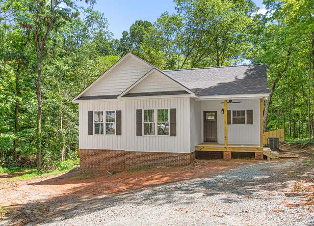 Property at 1952 Lewis Dr, Burlington, NC 27215, 3 beds, 2 baths