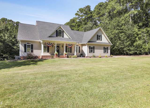 Property at 1002 Sunset Dr, Carthage, NC 28327, 3 beds, 2 baths