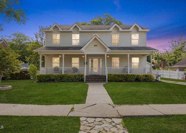 Property at 104 N Green St, Selma, NC 27576, 4 beds, 4.5 baths