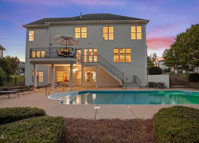 Property at 817 Highwater Pl, Fuquay Varina, NC 27526, 5 beds, 4 baths