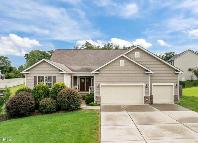 Property at 1165 Yorkshire Dr, Burlington, NC 27215, 5 beds, 3.5 baths