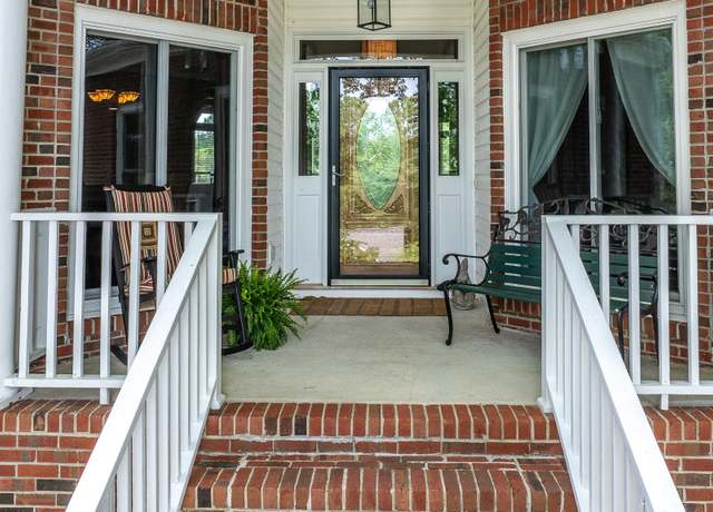 Property at 204 Muirfield Ln, Clayton, NC 27527, 3 beds, 2.5 baths