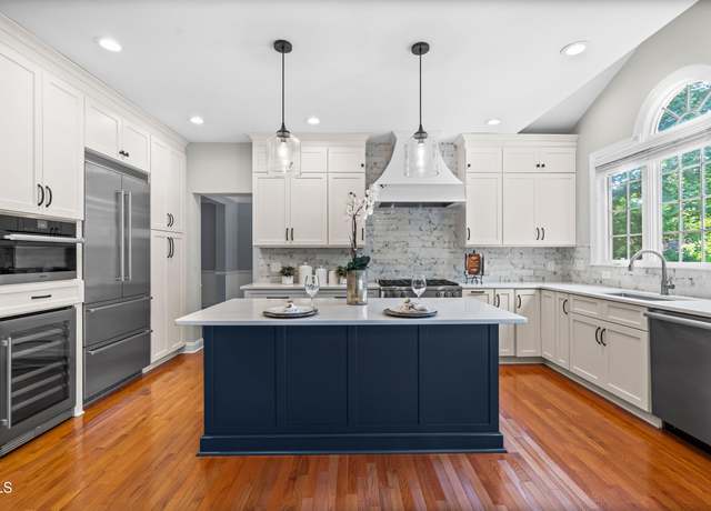 Property at 11124 Penderwood Ct, Raleigh, NC 27617, 5 beds, 3.5 baths
