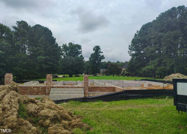 Property at 4009 Yates Mill Pond Rd, Raleigh, NC 27606, 5 beds, 4.5 baths
