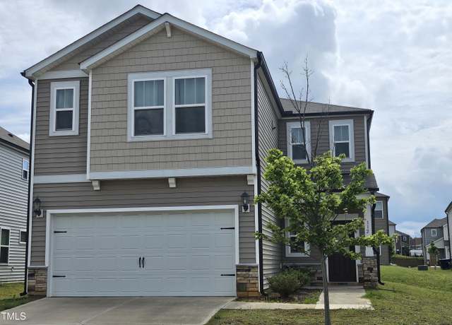 Property at 112 Wilbur Lake Dr, Fuquay Varina, NC 27526, 4 beds, 3 baths