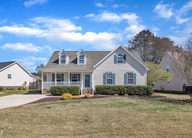 Property at 147 Tralee Dr, Smithfield, NC 27577, 3 beds, 2 baths