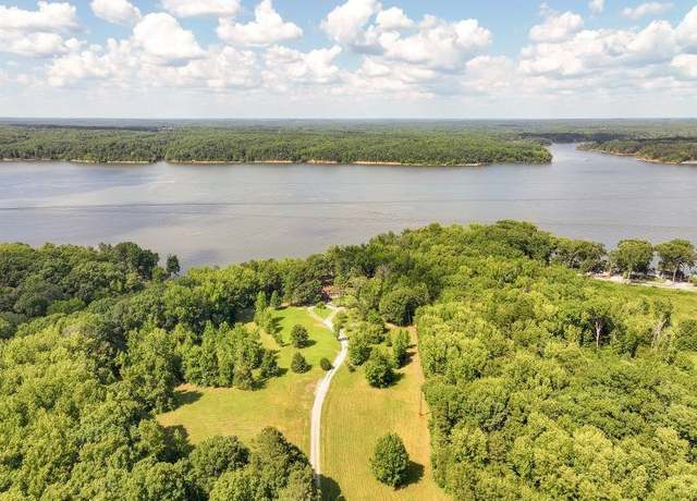 Property at 5 Grant Ln, Buffalo Junction, VA 24529