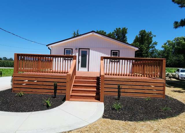 Property at 2040 Arrowhead Rd, Dunn, NC 28334, 3 beds, 2 baths